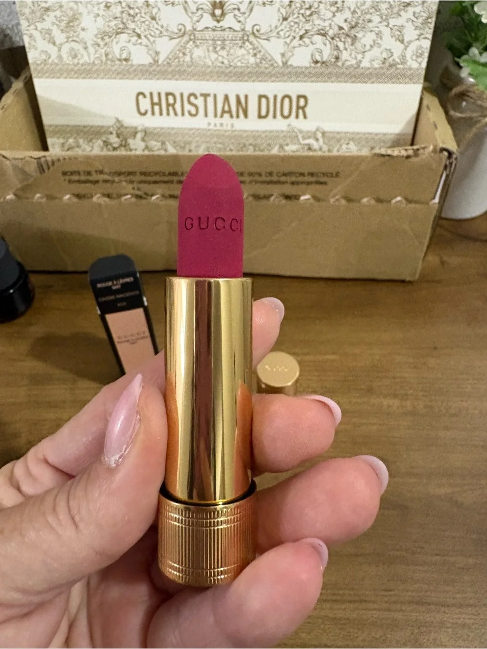 Gucci Rouge a Levres Mat Lipstick - Cassie Magenta 404 NIB